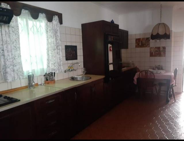 3 BEDROOM HOUSE FOR SALE IN VANDERBIJLPARK SE 2